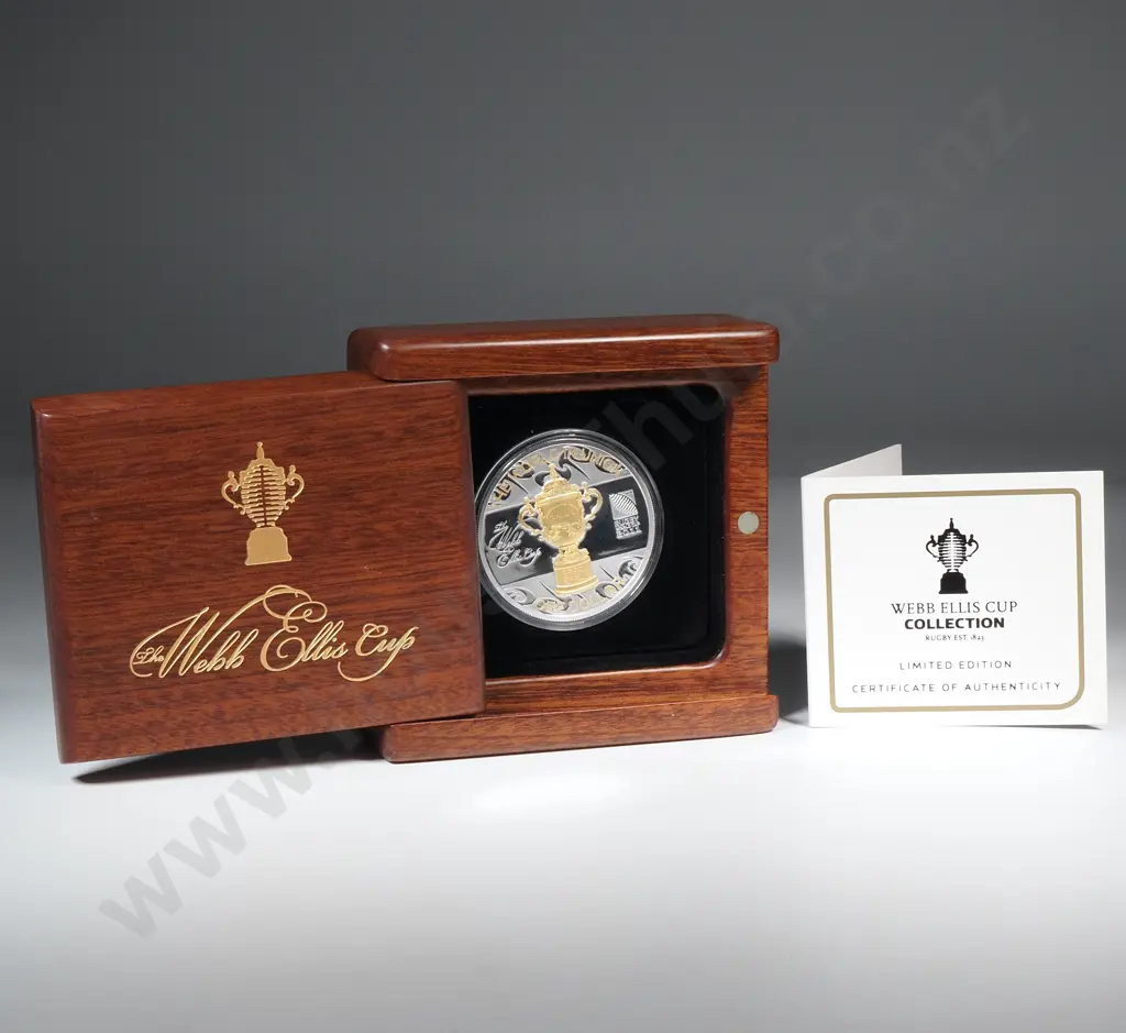 2011 New Zealand Webb Ellis Cup Coin Once Ounce Silver With Gold Gilding  Image 1++