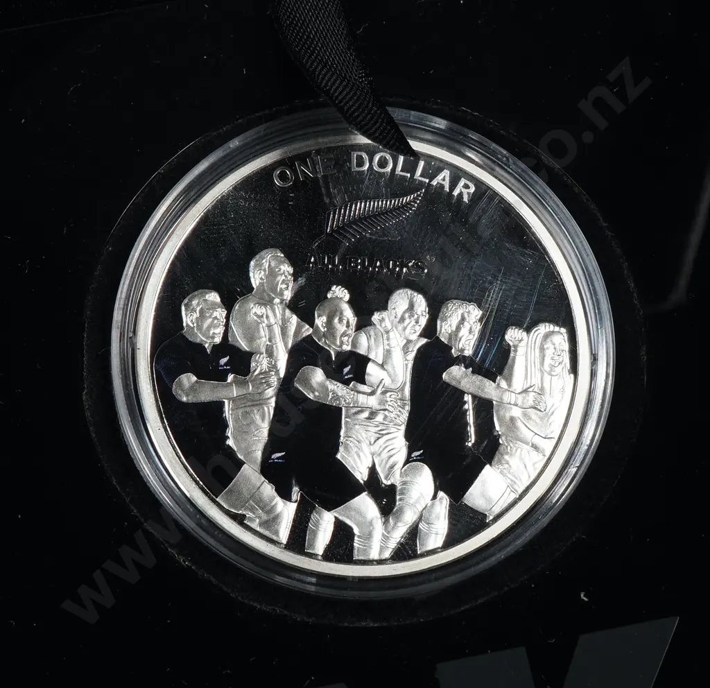 2011 Haka One Ounce Silver Proof Coin  Image 1++