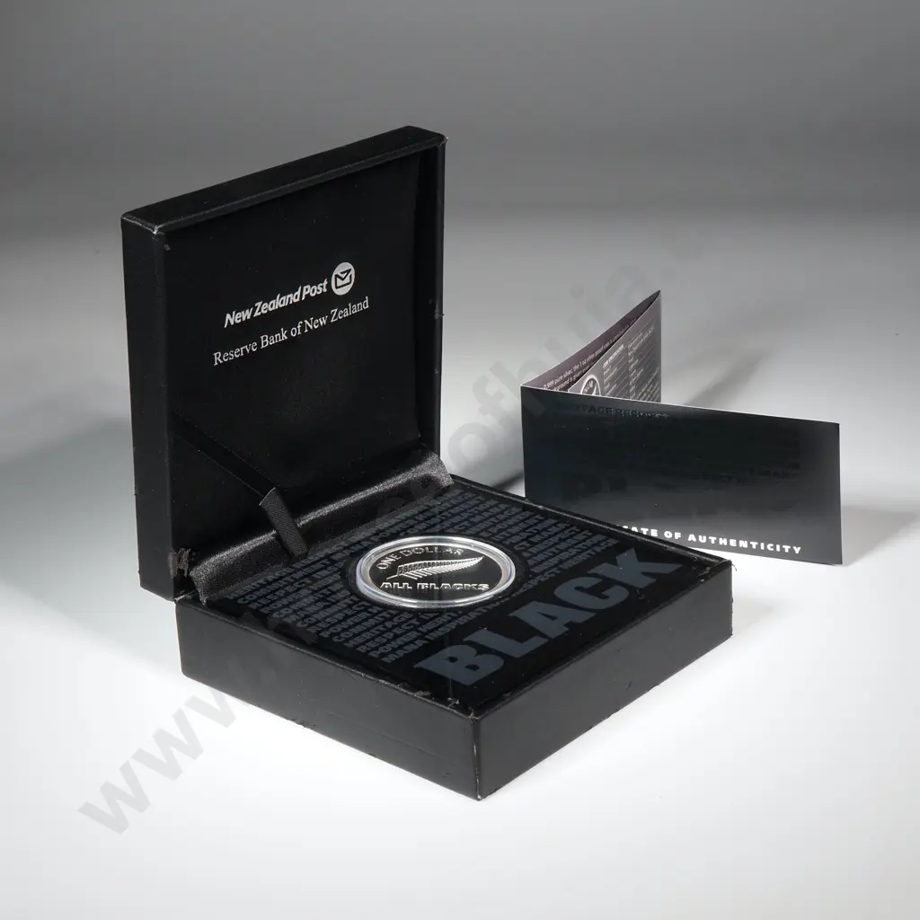 2011 All Blacks One Ounce Silver Proof Coin Image 1++