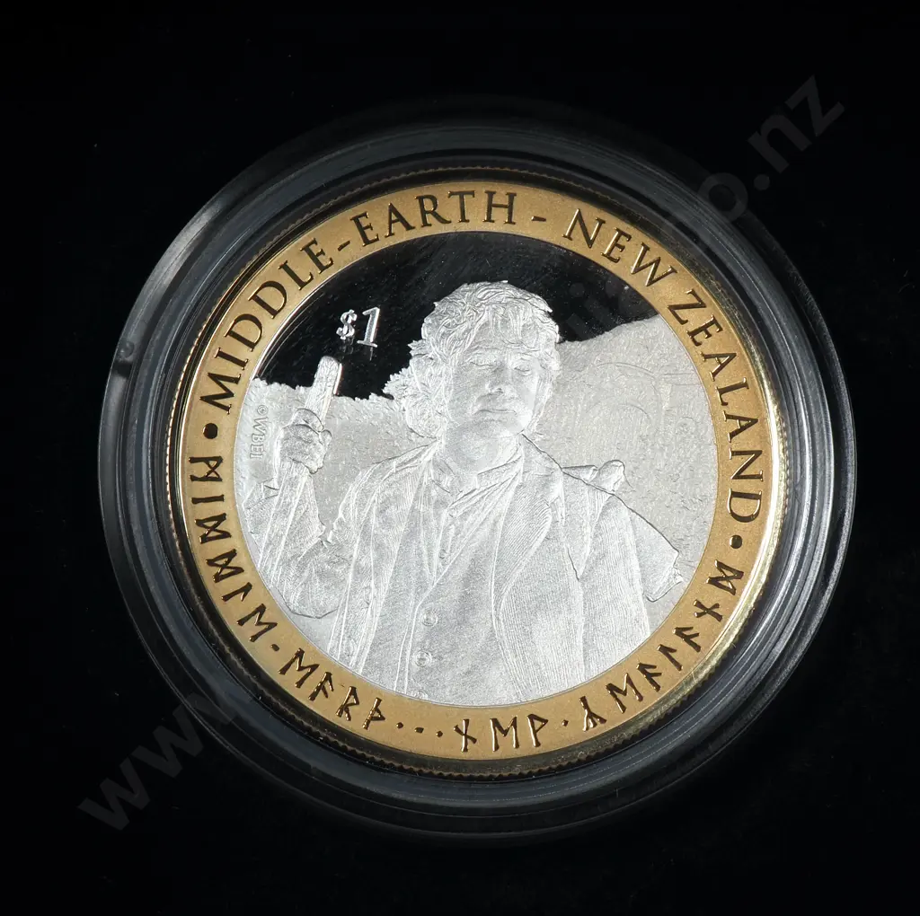 2012New Zealand The Hobbit One Ounce Silver Coin With Gold Plating CV $200 Image 1++