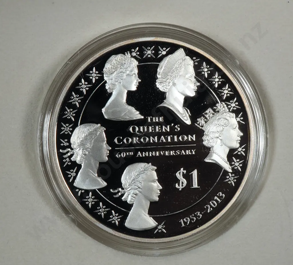 2013 Queens Coronation One Ounce Silver Proof Coin  Image 1++