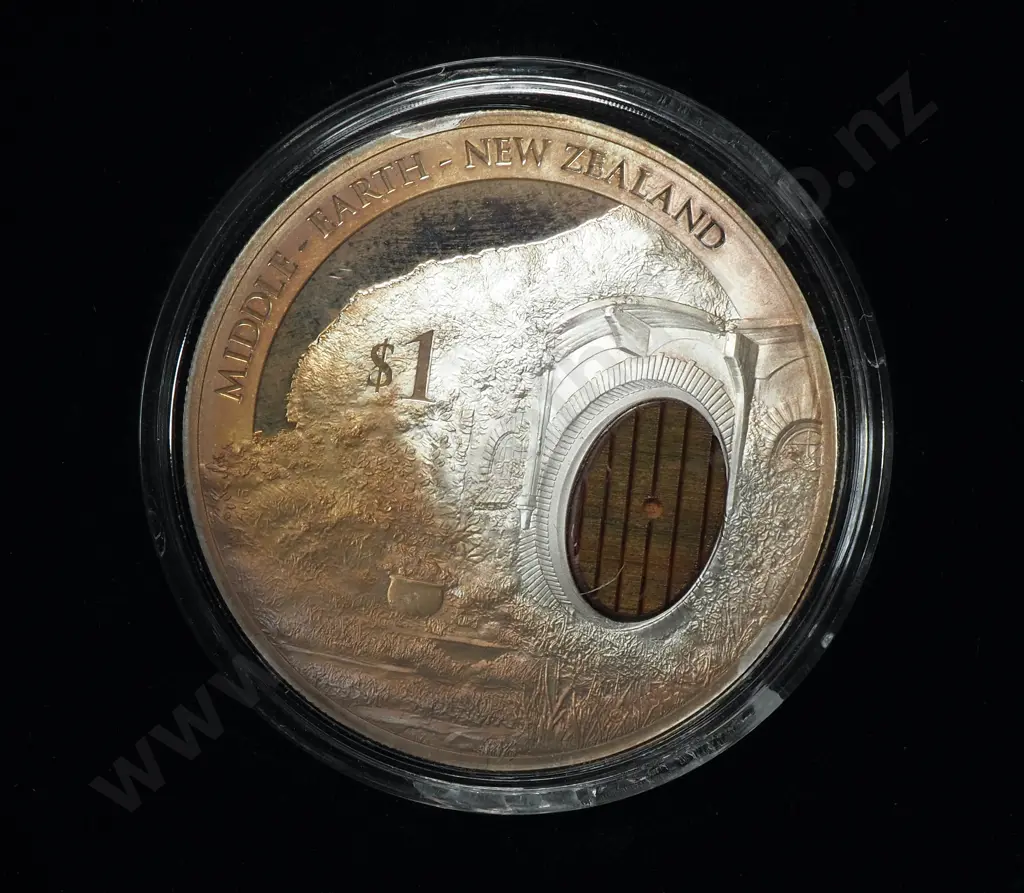 2014 The Hobbit One Ounce Silver Proof Coin w Wood from Hobbiton CV $250 Image 1++