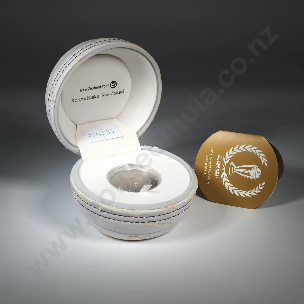 2015 ICC Cricket World Cup New Zealand One Ounce Silver Proof Coin CV $195 Image 1++