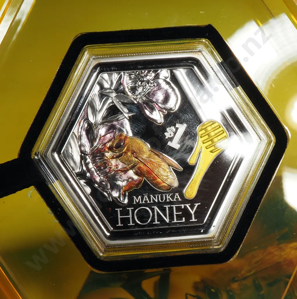 2018 New Zealand Manuka Honey Coin One Ounce Silver Proof CV $275 Image 1++