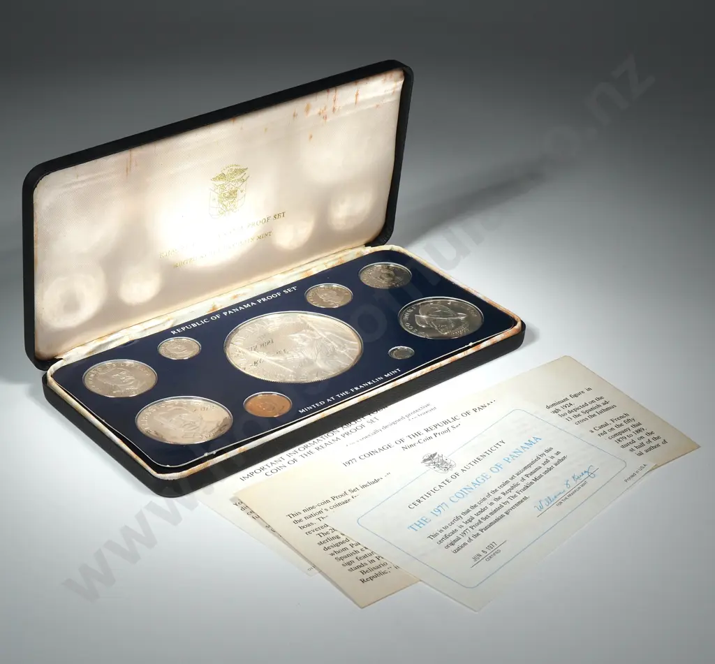 Panama 1977 proof set – Actual Silver Weight 5.6566 ounces .999 Image 1++