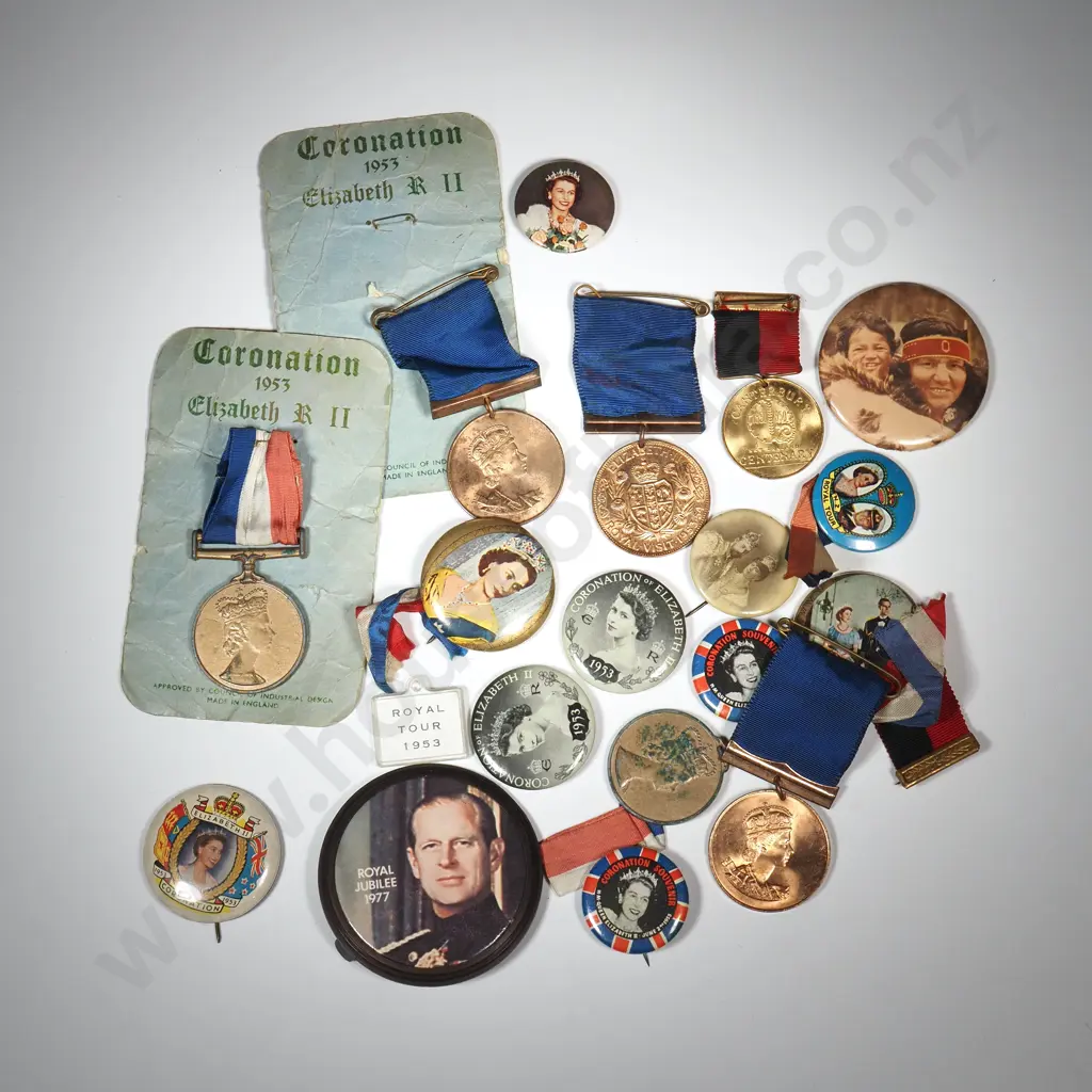 Quantity Of Patriotic Pins  Including 2 x Elizabeth 11 Coronation & Royal Tour Nz  1953 Image 1++