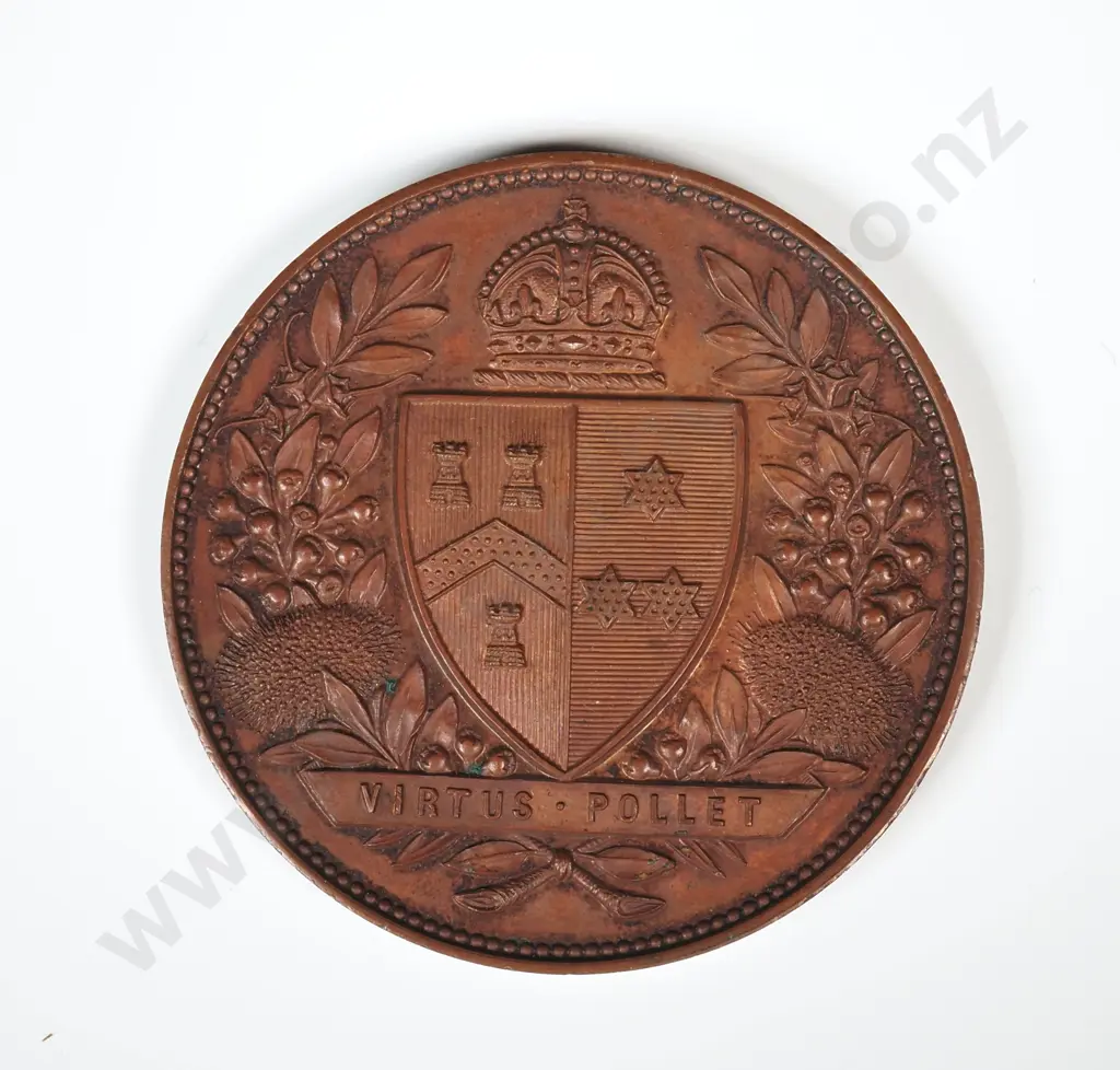 Copper medal “KING’S COLLEGE SPORTS MEDAL”, engraved “1930 / D. TAYLOR / STEEPLECHASE / ATHLETICS”, 50mm Image 1++