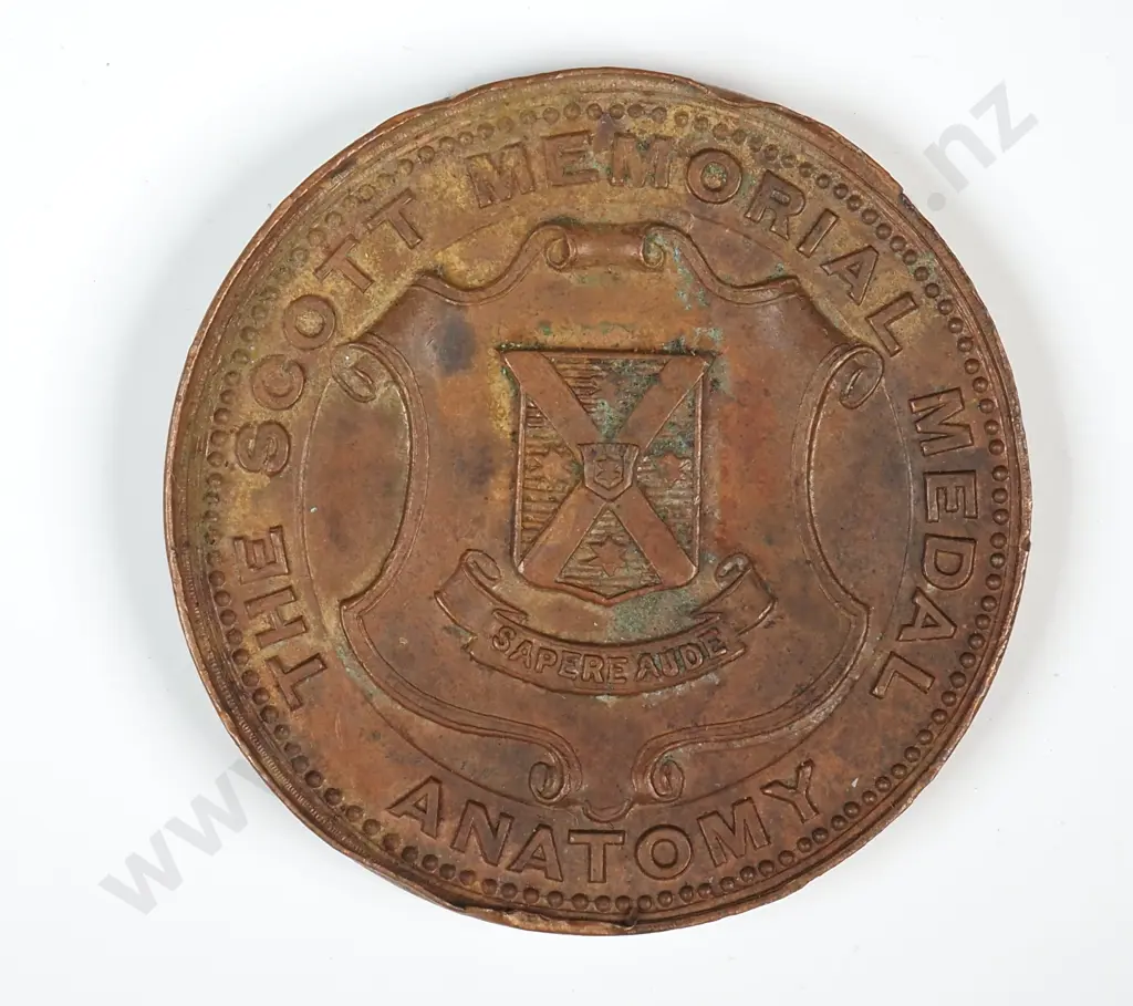 Bronze medal “THE UNIVERSITY OF OTAGO”, “THE SCOTT MEMORIAL MEDAL / ANATOMY”, 37mm Image 1++
