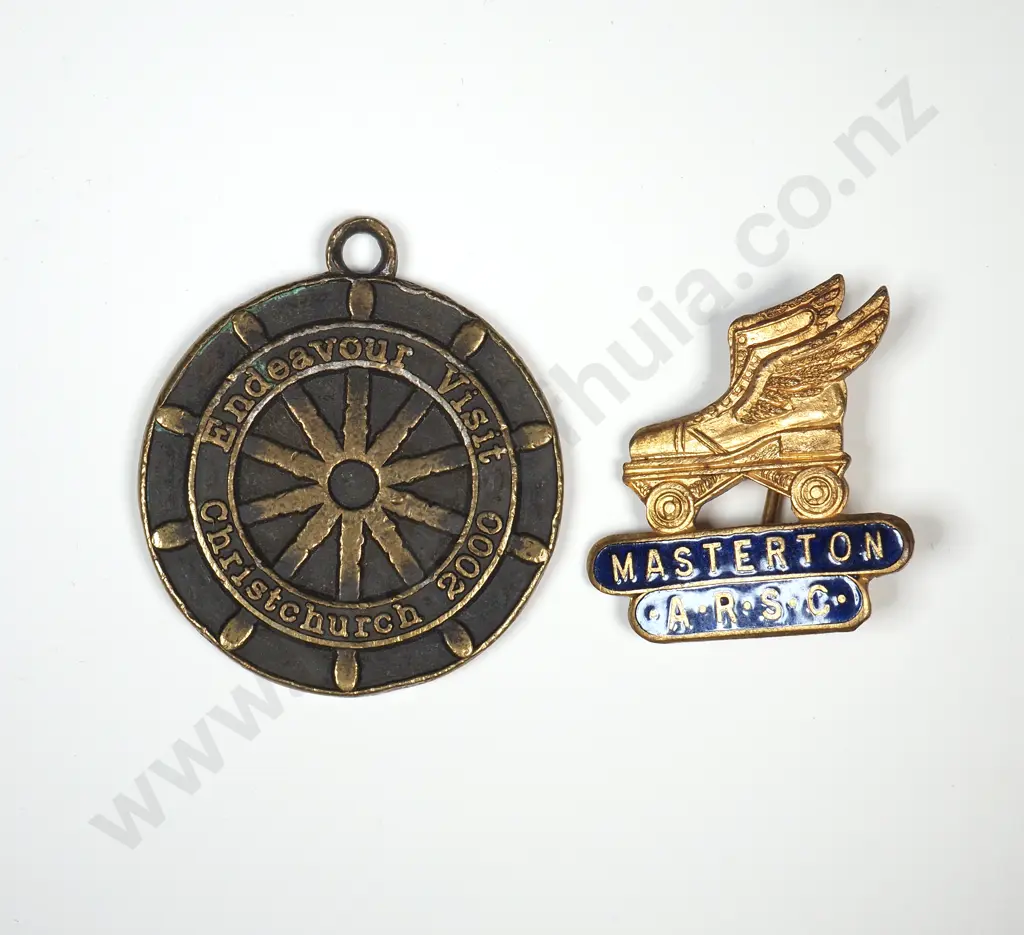Two New Zealand Badges & Tokens Image 1++