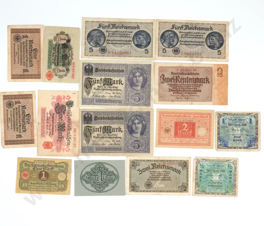 Assorted Lot of Mainly Gemran Pre / WW2 Banknotes  Image 1++