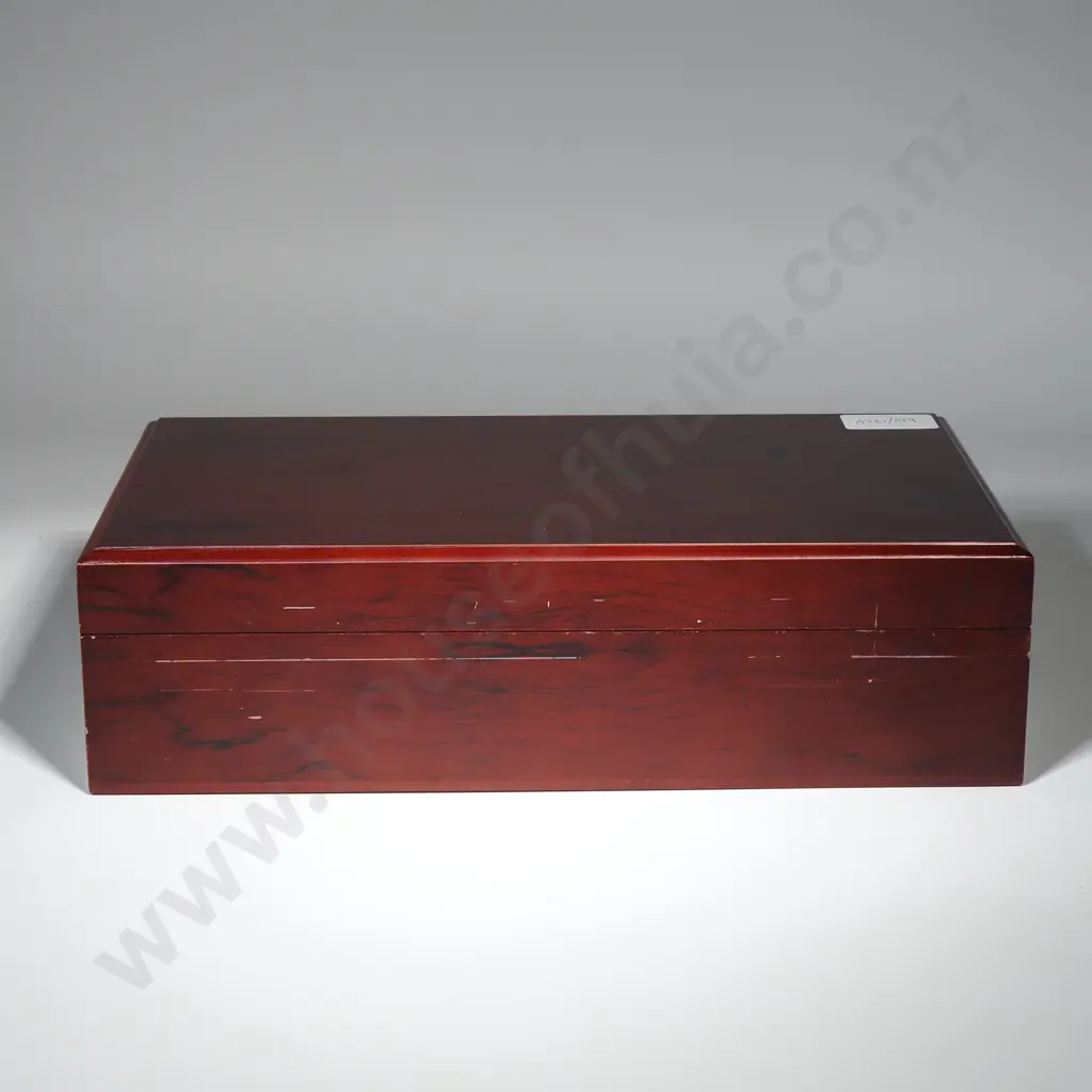 Wooden Coin Display Box  Image 1++
