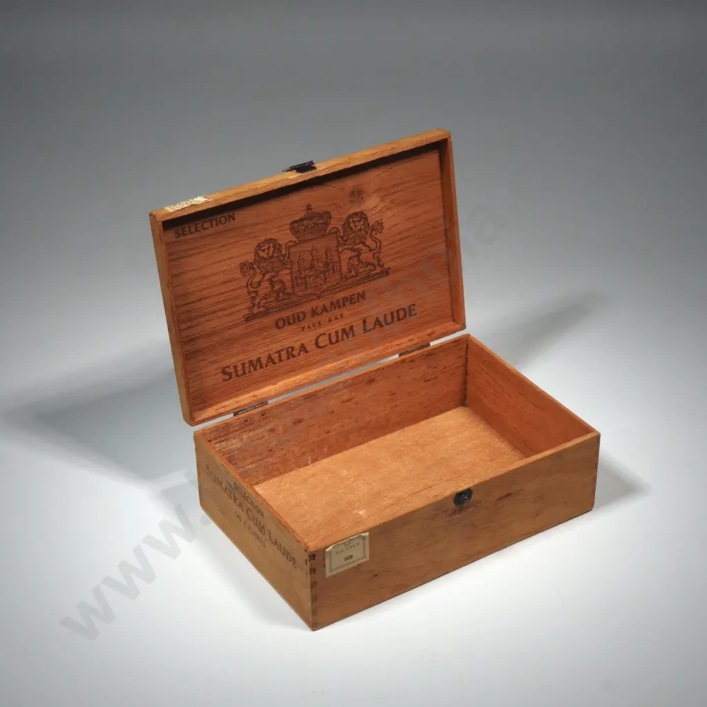 Vintage Cigar Box  Image 1++