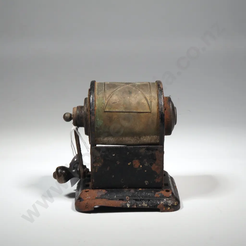Vintage French SAAD No 3 Mechanical Pencil Sharpener Image 1++