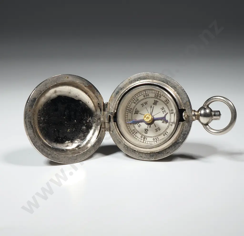 Vintage Nickle Plated Cased Compass Image 1++