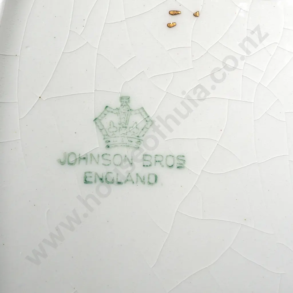 Two Graduated Ashets, Lidded Tureen & Gravy Boat Image 1++