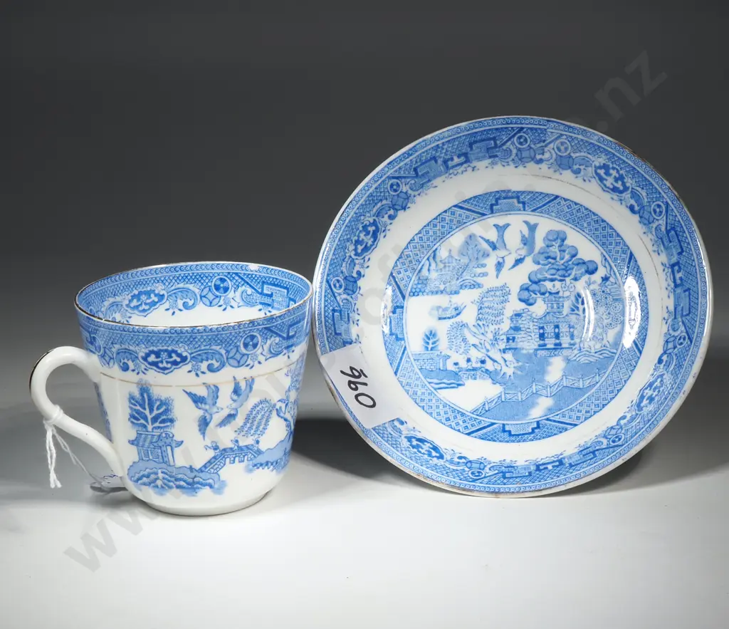 Vintage Phoenix China Blue & White Willow Pattern Cup & Saucer Image 1++
