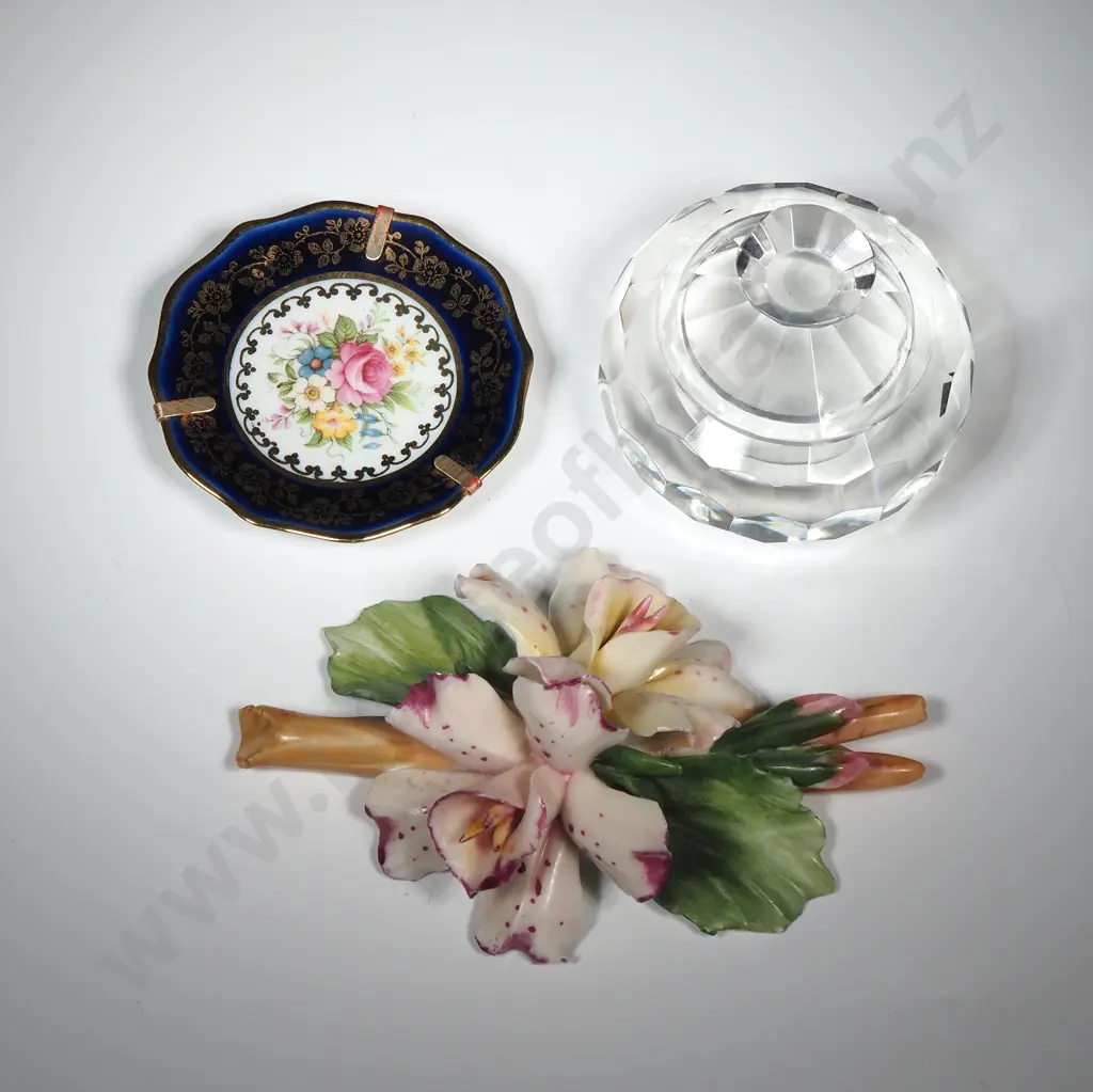 A Capodimonte Floral Ornament, Small Limoges Plate w Cobalt Blue/Gilt Border & a Small Facetted Glass Trinket Box Image 1++