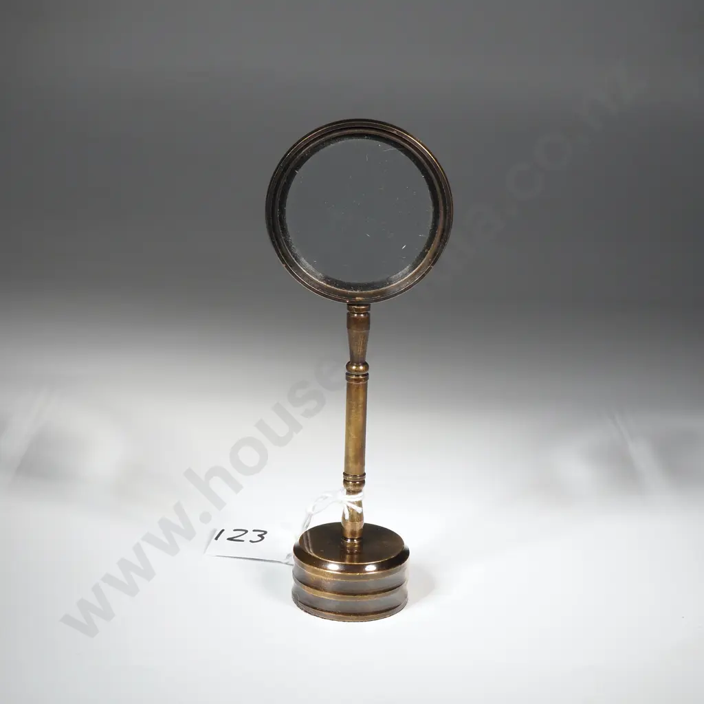 Pretty Standing Brass Magnifying Glass Image 1++