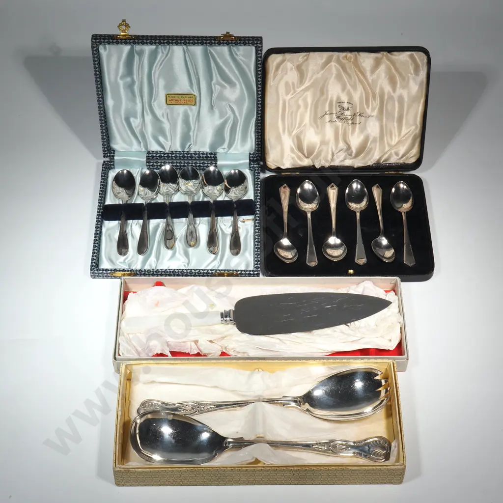 Mixed Lot of Box S/P Teaspoons & Servers Image 1++