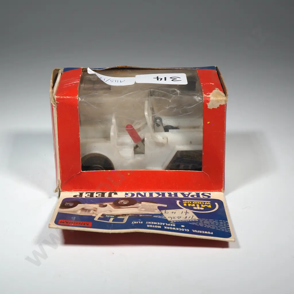 Vintage Mini Wind Up Jeep Image 1++