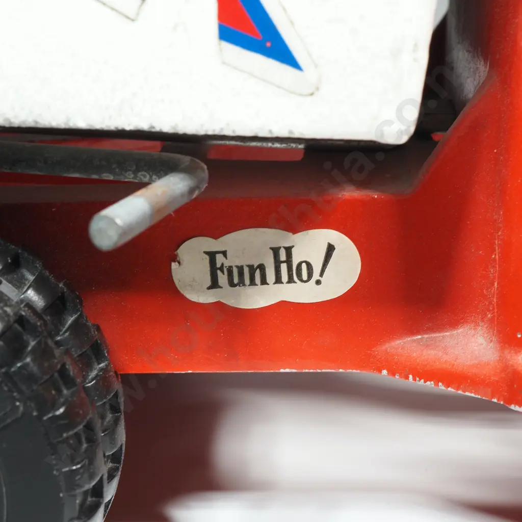 Large Fun Ho  Sandpit Truck w Red Carriage & White Trailer Image 1++