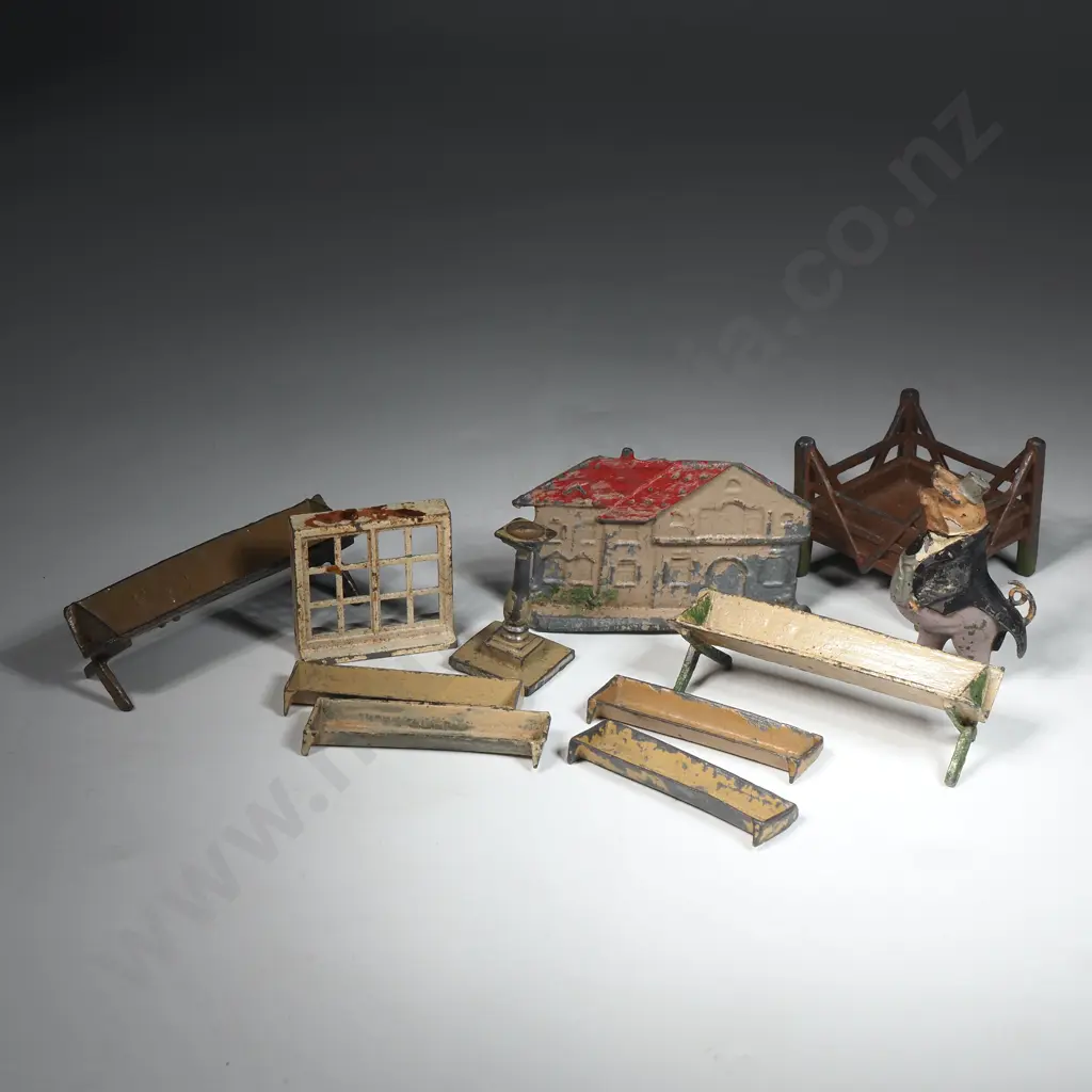 Lot of Various Britains Vintage Painted Hollow-Cast Lead Stock troughs, Clothed Pig, Crate, Farmhouse & Window Image 1++
