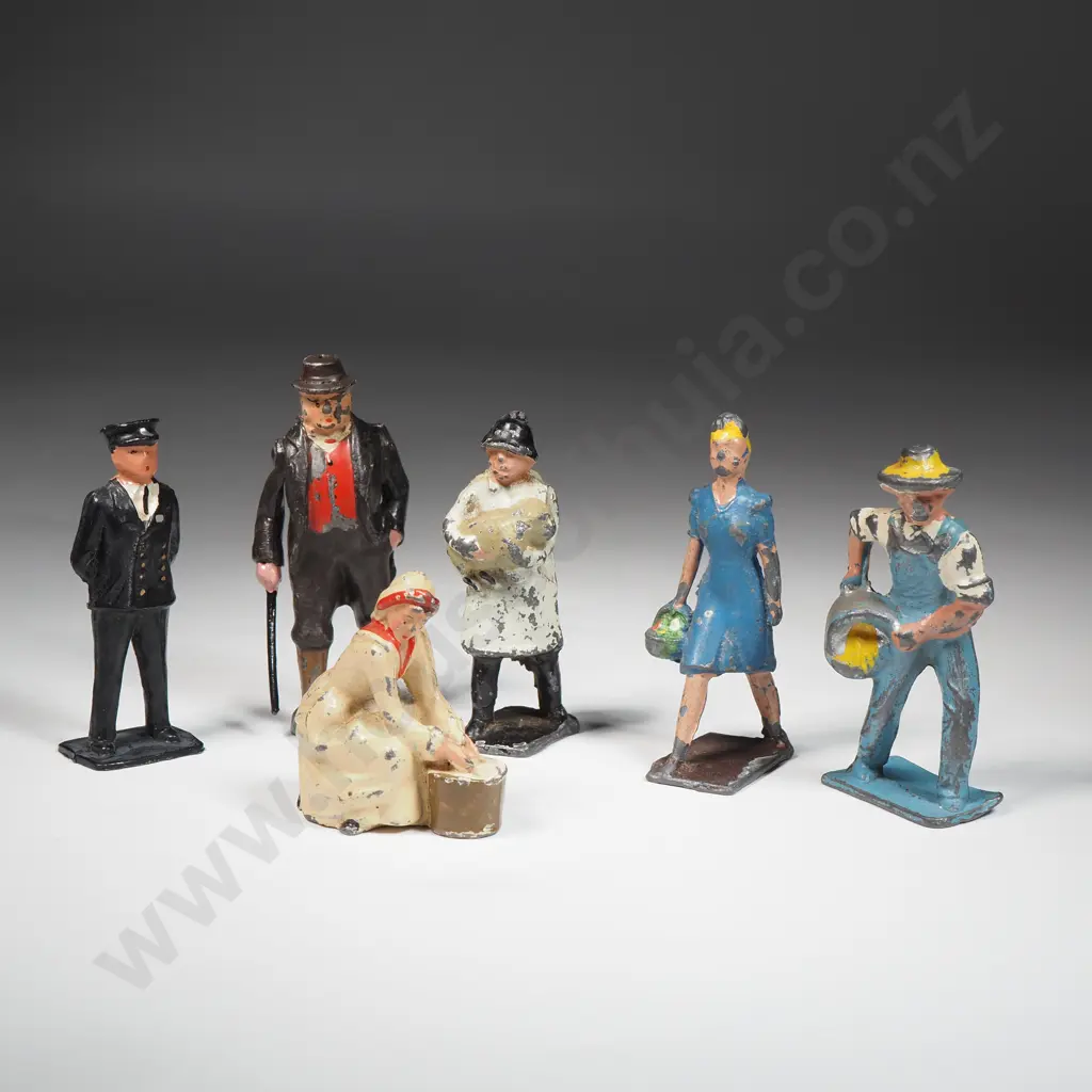 Six Britains Vintage Painted Hollow-Cast Lead People Image 1++