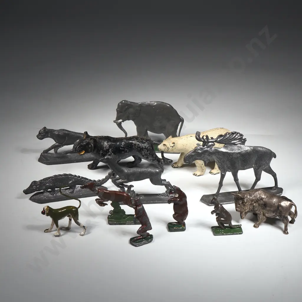 Thirteen Britains Vintage Painted & Unpainted Hollow-Cast Lead Exotic Animals Image 1++