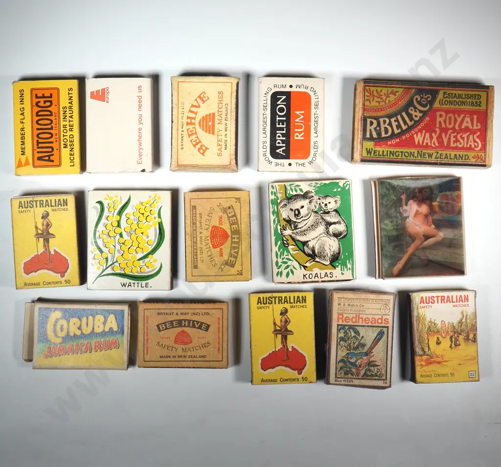 Collection Of Fifteen Vintage   Matchboxes Image 1++
