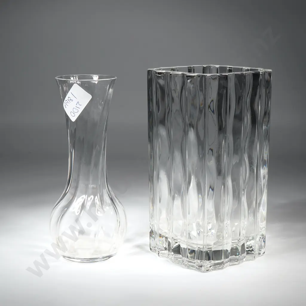 Two modern Glass Vases  Image 1++