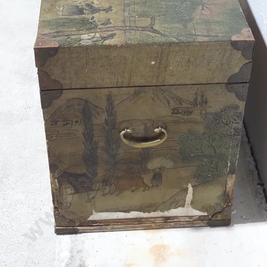 Oriental Style Storage Chest/Trunk w Brass Fish Lock & Corner Protectors A/F Image 1++