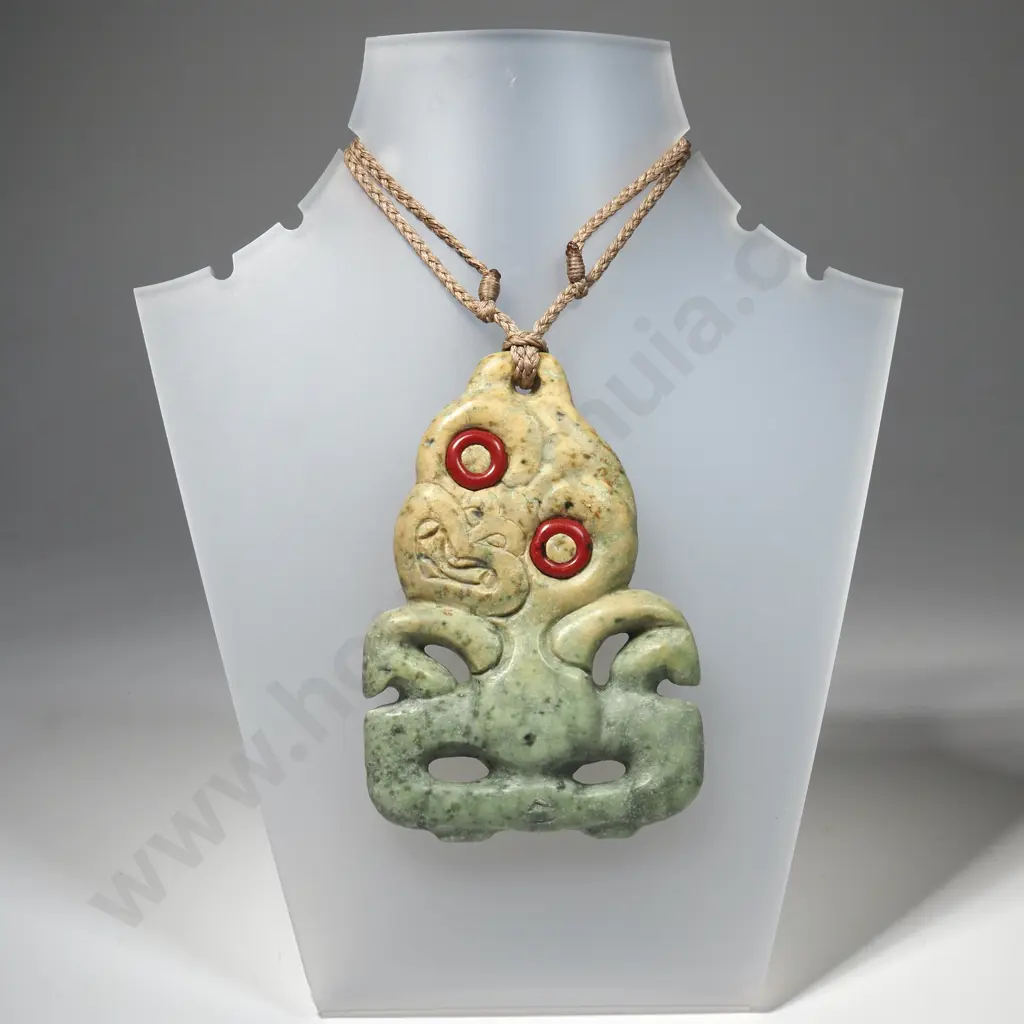 Finely Carved Kawakawa Hei Tiki Image 1++