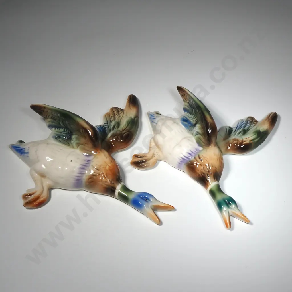 Vintage NZ Titian Studios Pottery Flying Wall Ducks Image 1++