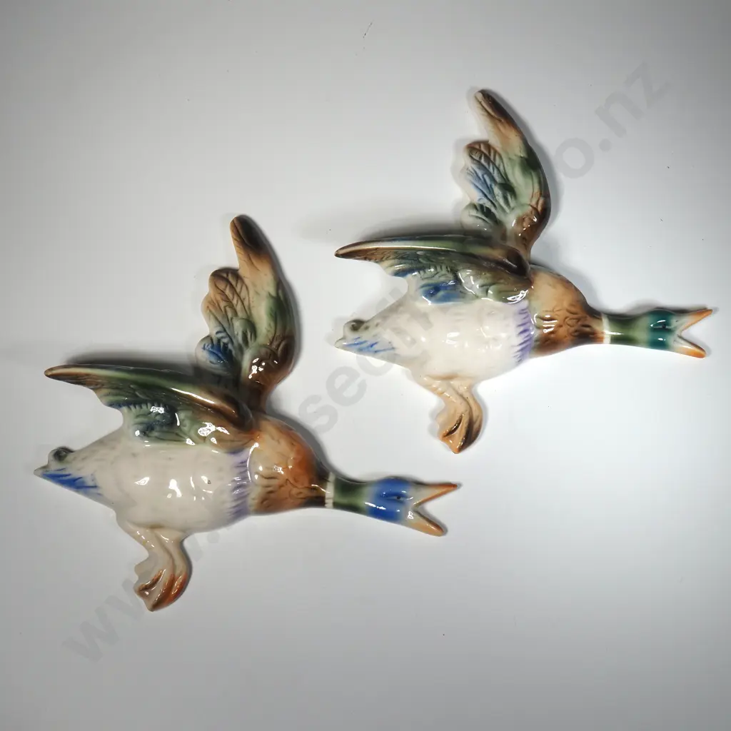Vintage NZ Titian Studios Pottery Flying Wall Ducks Image 1++