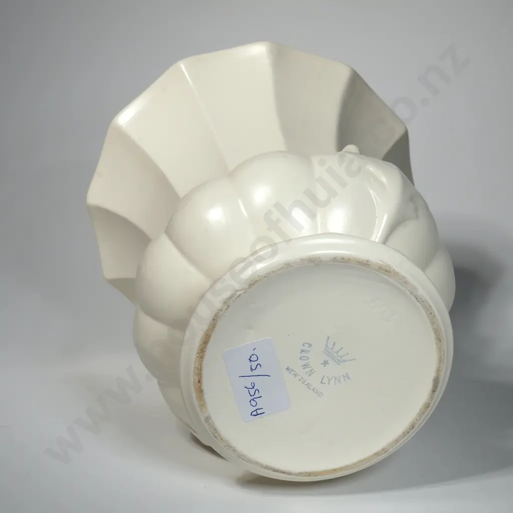 Crown Lynn Flat Topped Urn. Marked 603 To Base  Image 1++