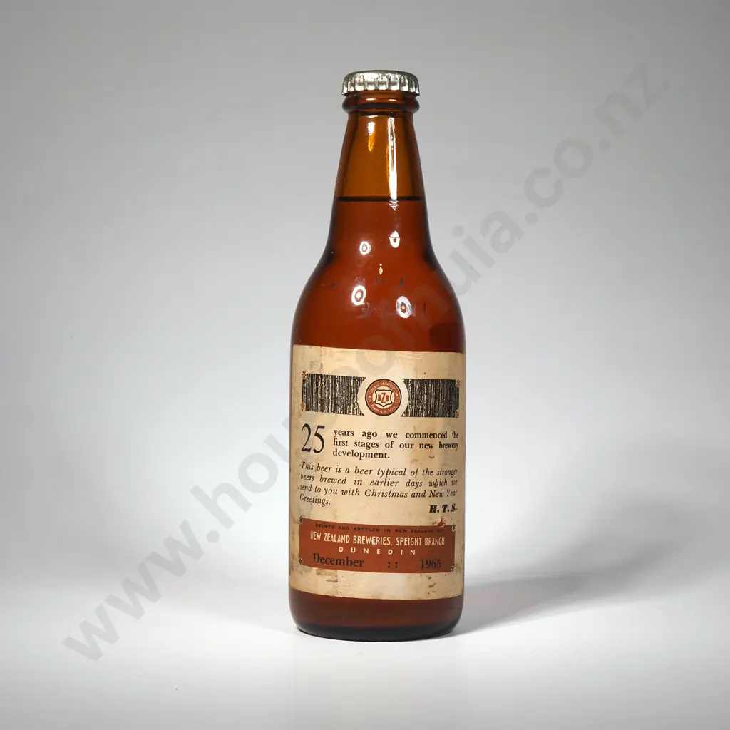 Vintage Full  Bottle of Christmas Ale From Speights NZ Breweries, Celebrating 25 Years of Development Image 1++