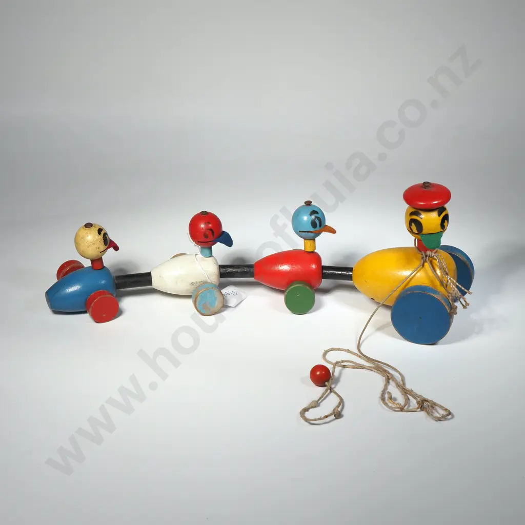 Vintage Buzzy Bee & Friends Wooden Pull Along Toy Featuring a Mother Duck w Duckling Image 1++
