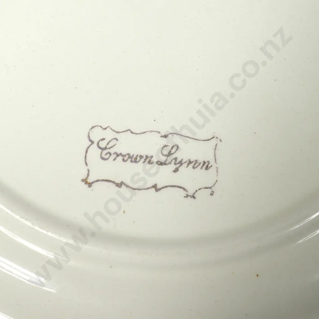 Unusual Crown Lynn Cabinet Plate illustrated w Favonius Derby Winner 1871 Image 1++