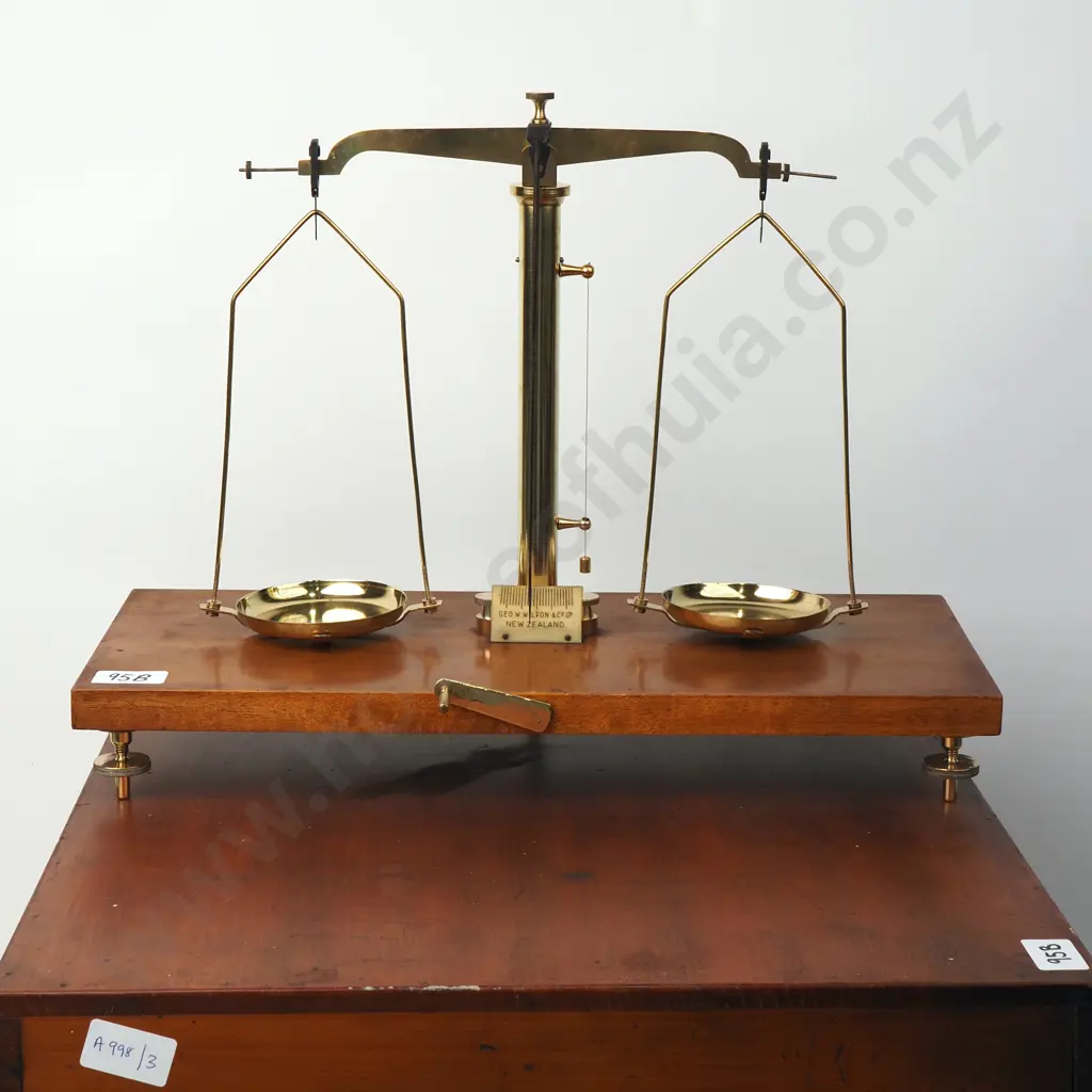 Vintage Brass Scientific Scales Marked Geo. W Wilton & Co w Brass Weights & In Original Wooden Box Image 1++