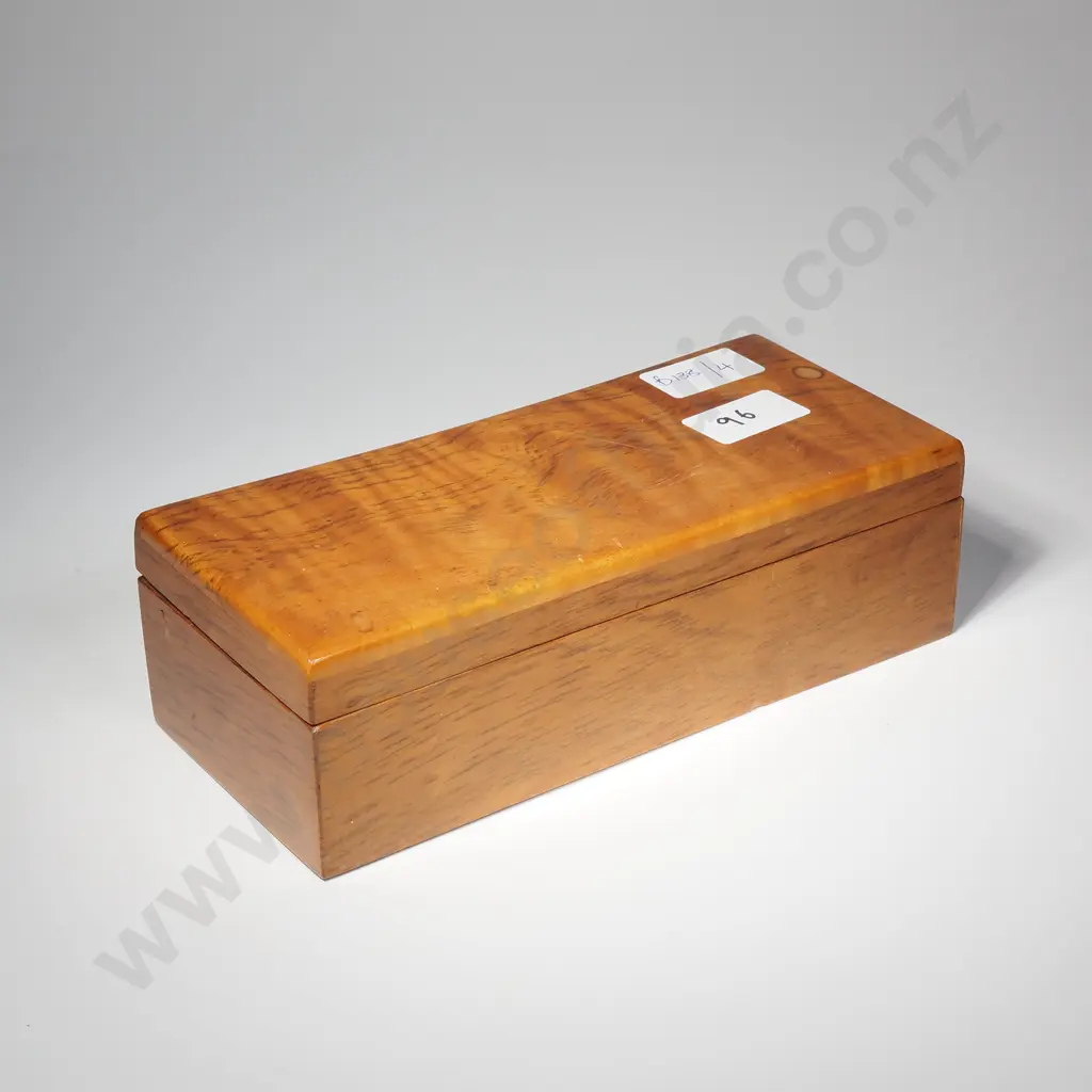 Vintage Wooden Timber Box, Possibly Rimu Image 1++