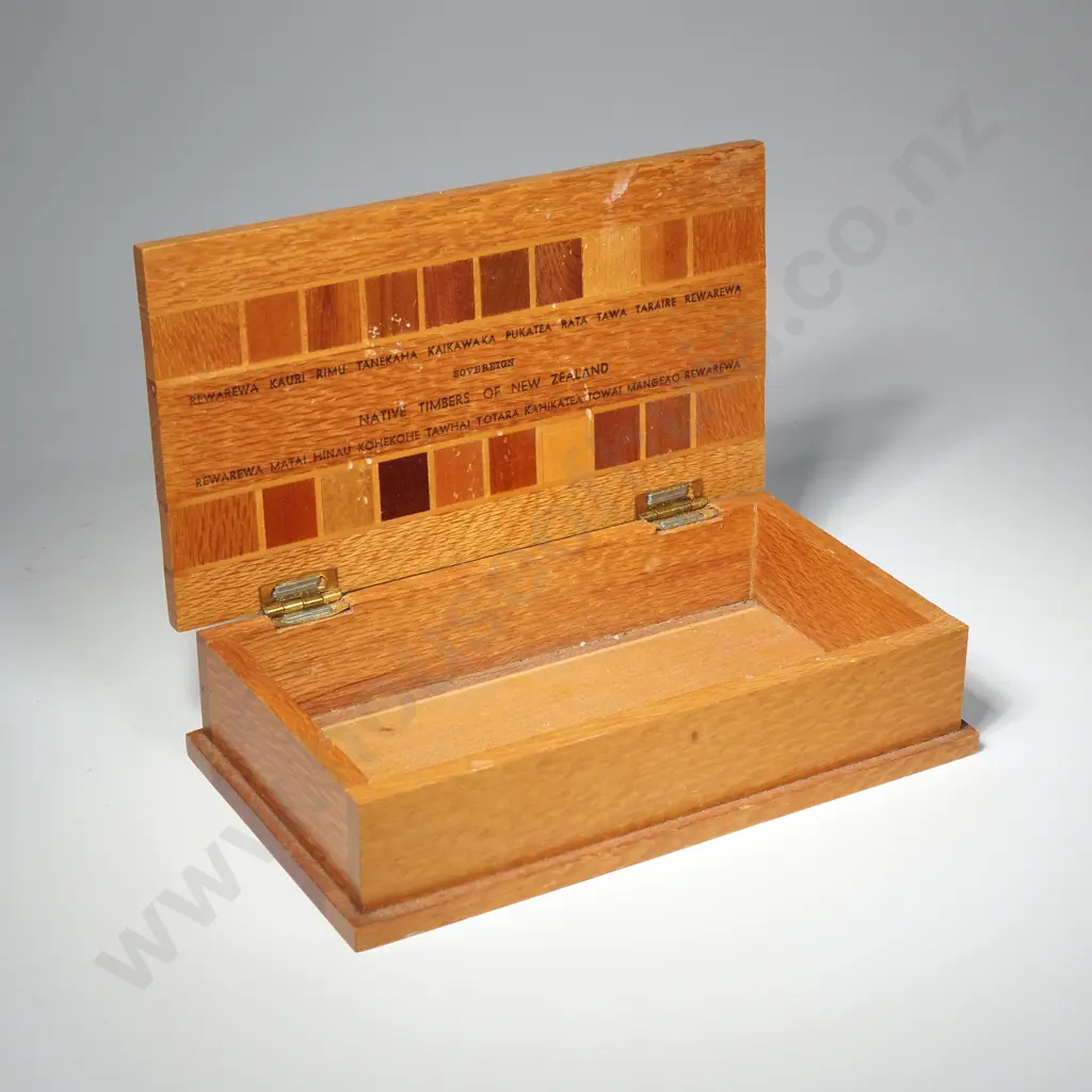 New Zealand Sovereign Timber Wood Box Image 1++