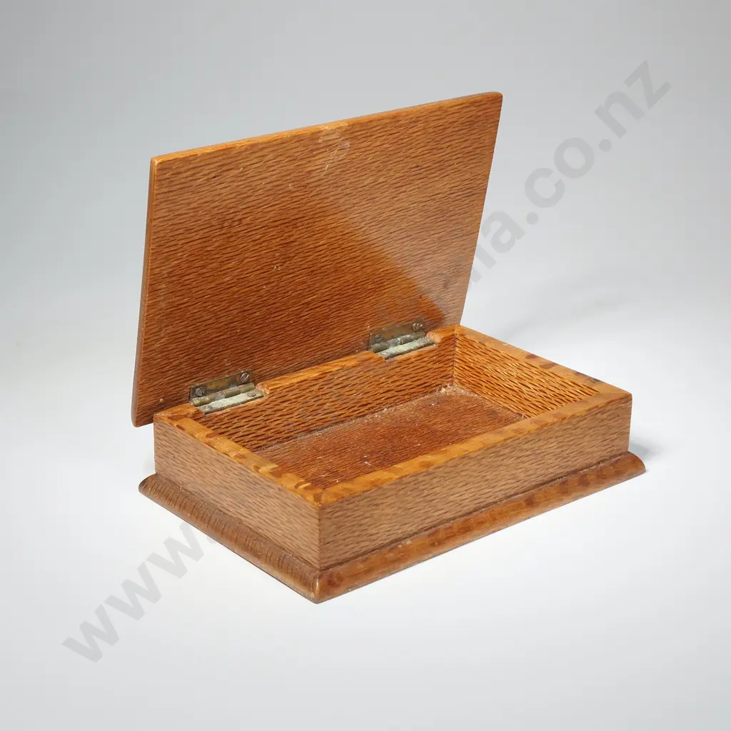 Vintage NZ Native Timber Jewellery Box Image 1++