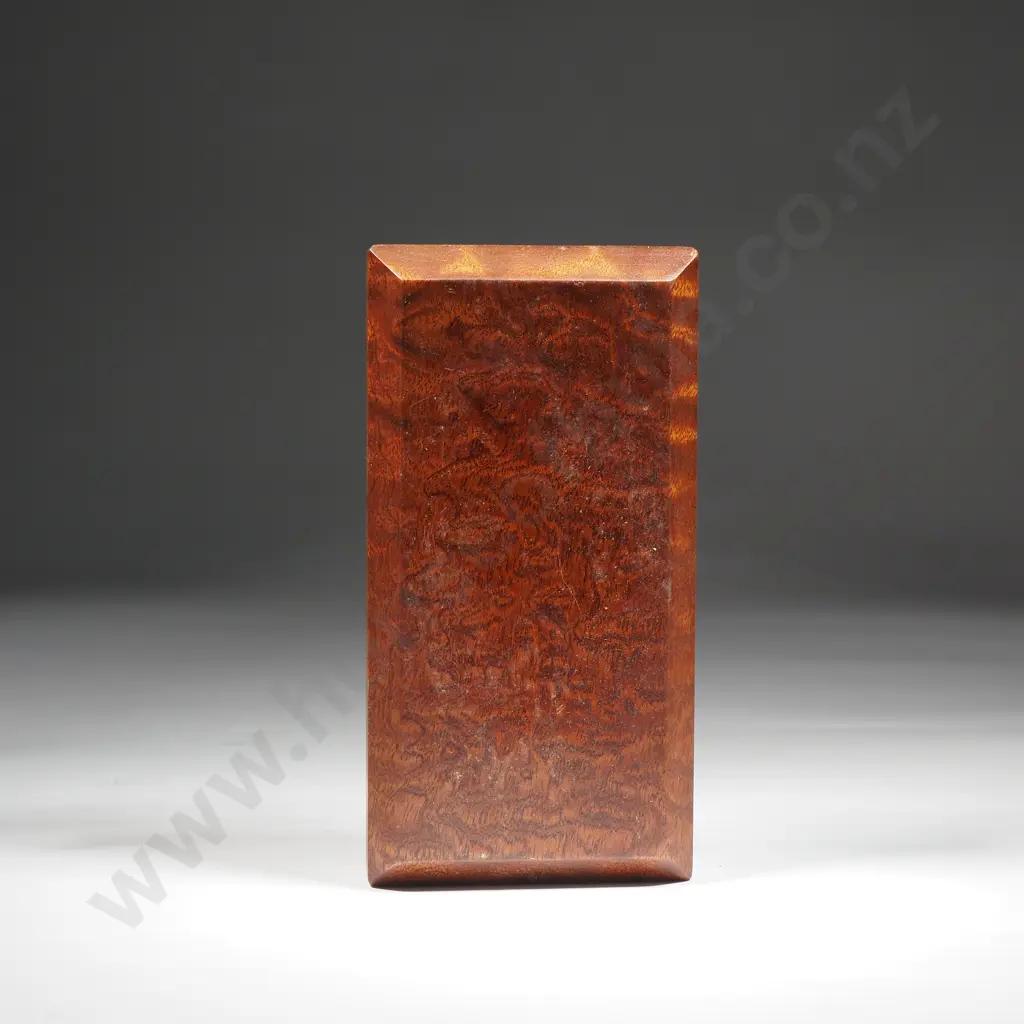 Native New Zealand Pedestal of Rewarewa Wood Image 1++