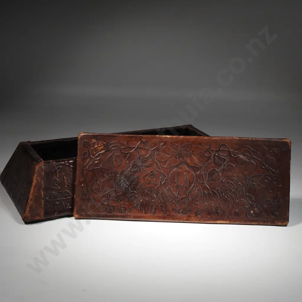 Unusual New Zealand Vintage Tooled Leather Box Decorated w Ferns Te Reo Image 1++