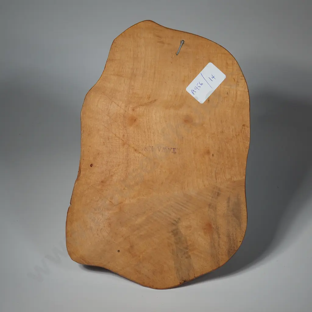 Small Wall Plaque Featuring  Painted & Varnished Head Of a Young MaoriMale  Marked Tawa King Verso Image 1++