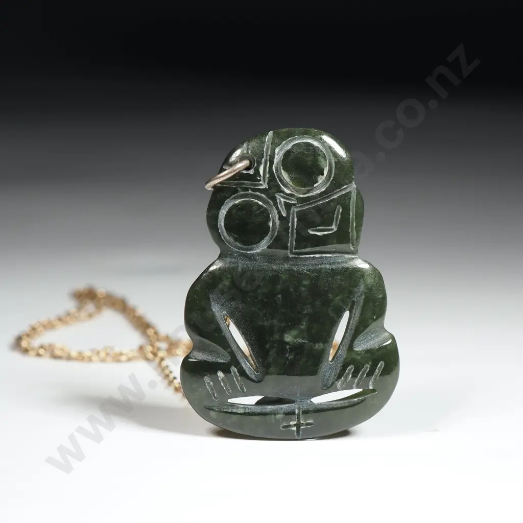 Greenstone Tiki w Gold Plated Chain. Image 1++