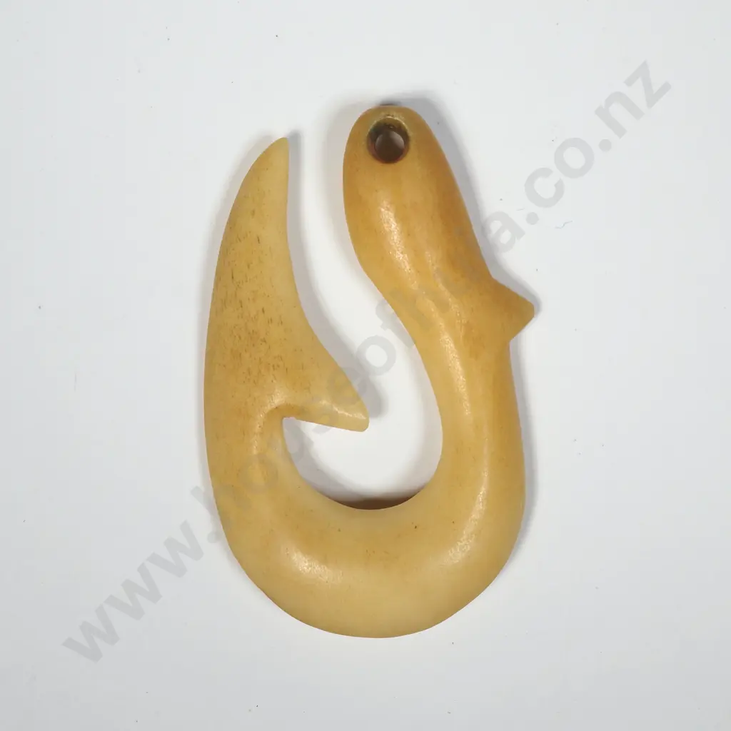 Bone Hei Matau, Traditional Maori Fish Hook Pendant Image 1++