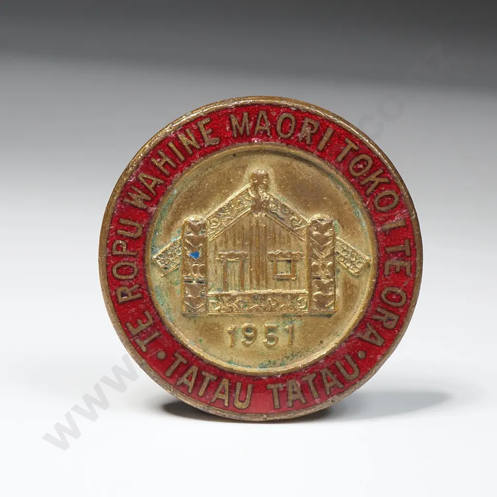 1951 "Te ropu Wahine Maori Tokoiteora" Badge - Maori Womens Welfare League  Image 1++