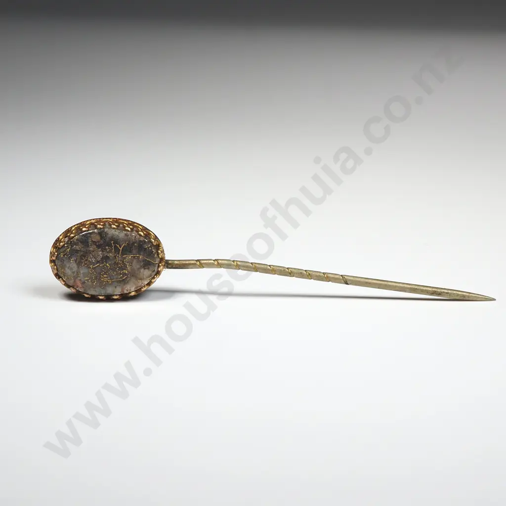 Antique New Zealand Gold Bearing Quartz Tie Pin in 15ct Gold Mount Image 1++