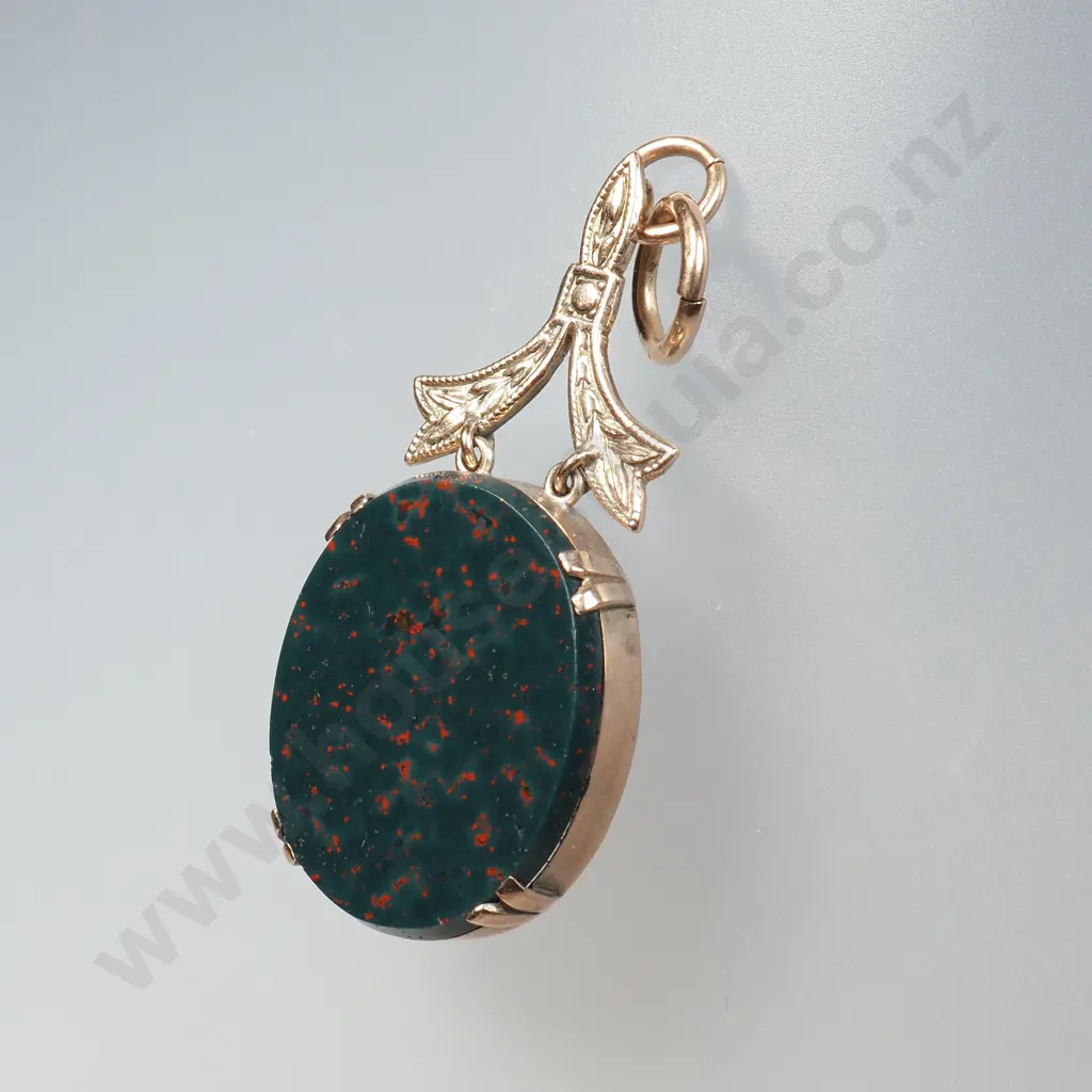 Colonial 9ct Gold Bloodstone Fob / Pendant Image 1++